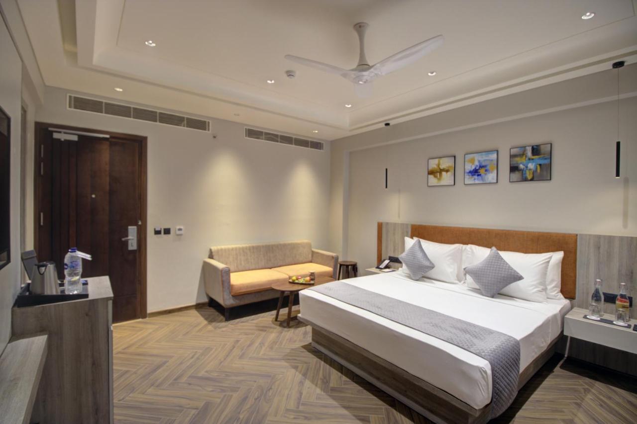 Cygnett Collection K K Hotel Faizabad Экстерьер фото
