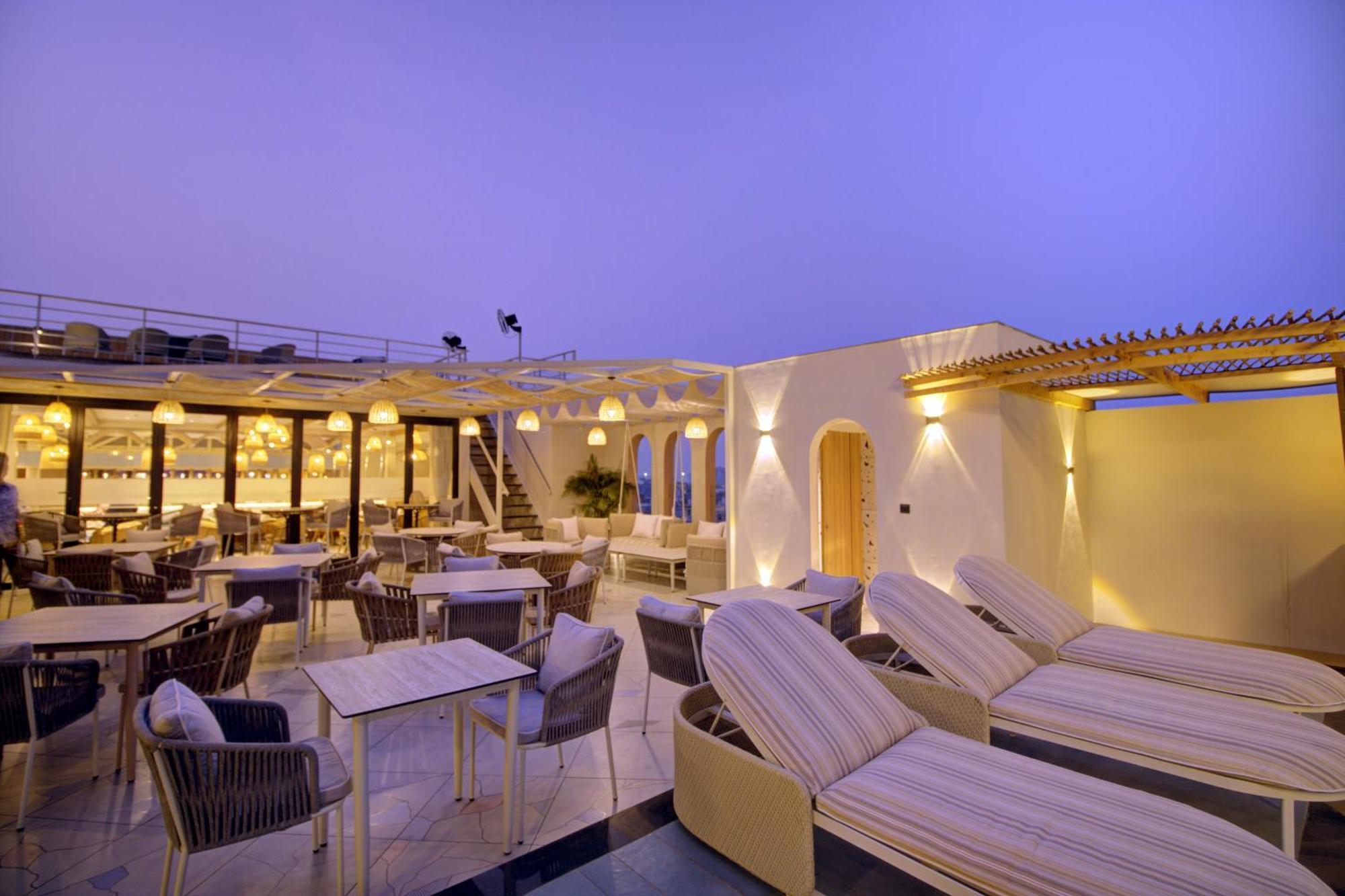 Cygnett Collection K K Hotel Faizabad Экстерьер фото